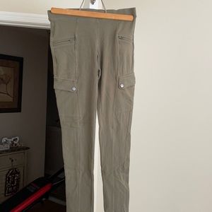 Women’s Express cargo leggings